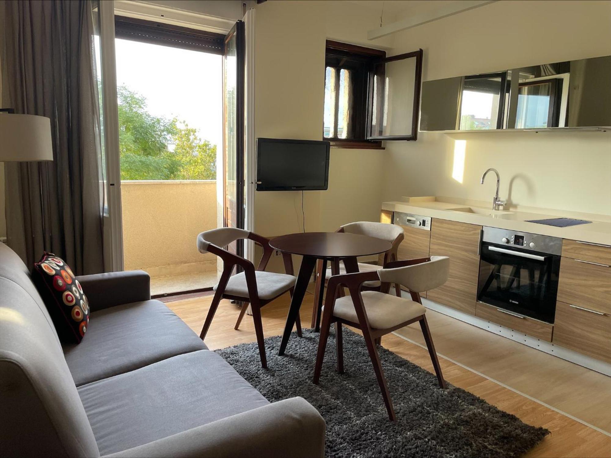 Two Bedroom Apartment Student Square Belgrado Buitenkant foto